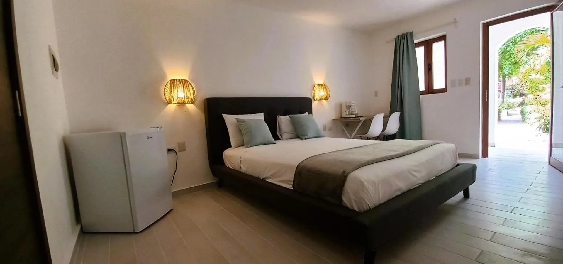 La Piazzetta Suites Punta Cana Beach - Los Corales Village Aparthotel