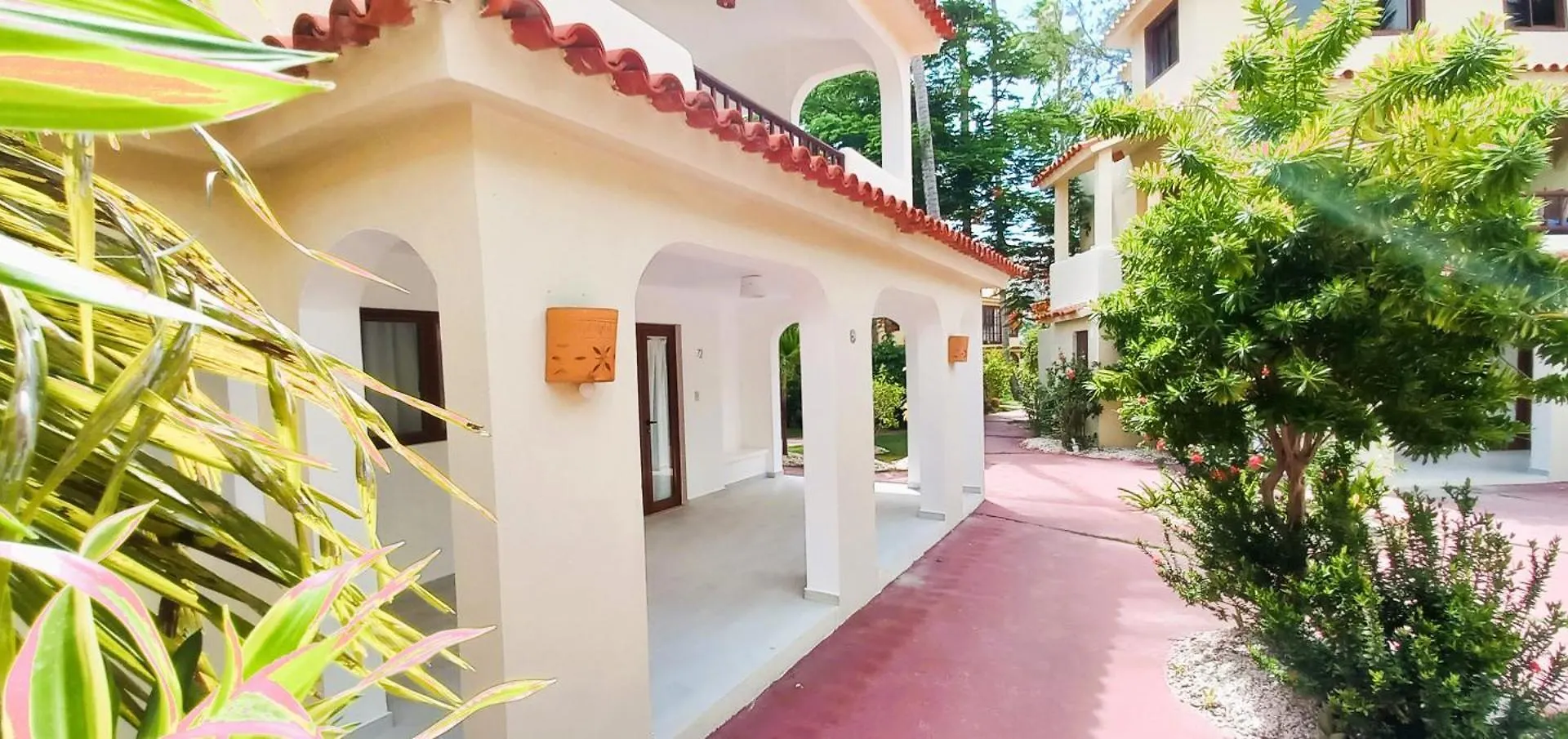 La Piazzetta Suites Punta Cana Beach - Los Corales Village 0*,  Dominikánská republika
